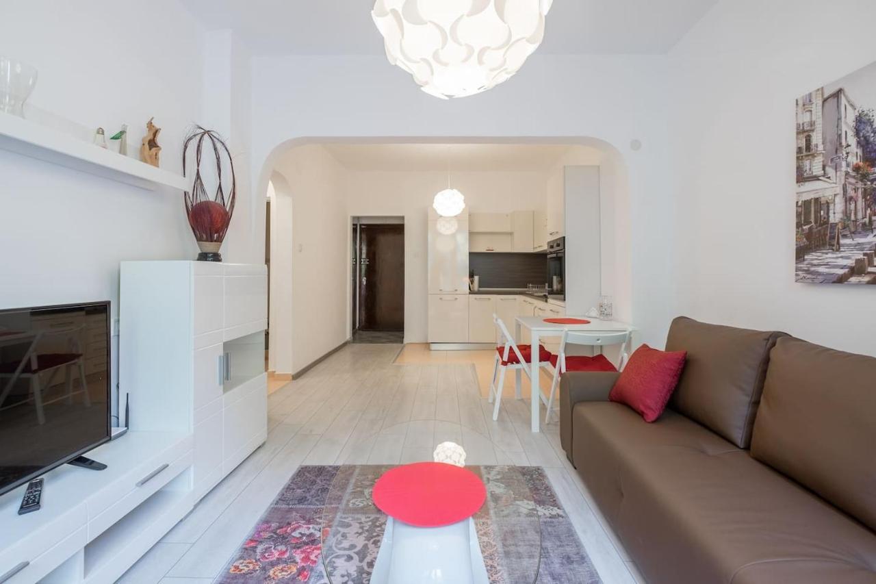 Your Perfect Place To Stay On Vitosha Str Apt Sofia Exterior foto